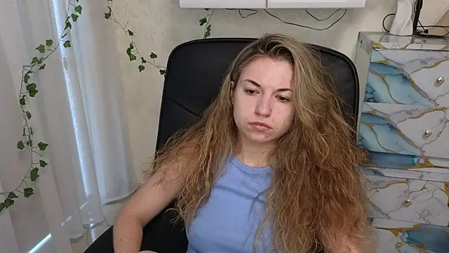 Ulyanixx online show from June 16, 3:53 am
