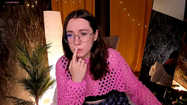 polly pop  online show from July 12, 2:46 am