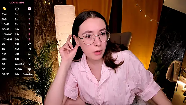 polly pop  online show from July 19, 9:57 am
