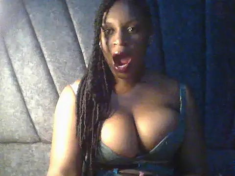 Snapshot of NayaKiva chatting on June 1, 1:46 pm NayaKiva online show from June 1, 1:46 pm