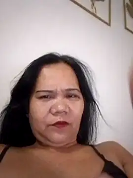 missLiLy07 online show from May 25, 1:28 pm