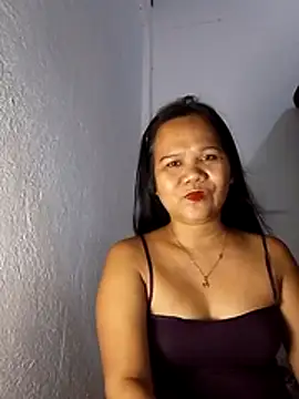missLiLy07 online show from May 29, 6:11 am