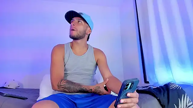 Snapshot of _Kevin_xxx chatting on January 15, 9:18 pm Kevin xxx online show from January 15, 9:18 pm