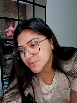 Snapshot of morena95_ chatting on May 27, 2:47 pm morena95 online show from May 27, 2:47 pm