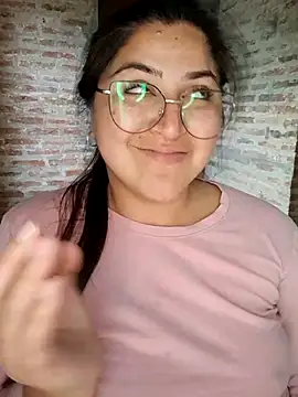 Snapshot of morena95_ chatting on June 2, 7:49 pm morena95 online show from June 2, 7:49 pm