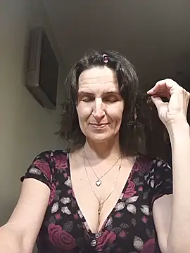 Snapshot of Alene_Lorrie chatting on June 2, 8:44 pm Alene Lorrie online show from June 2, 8:44 pm