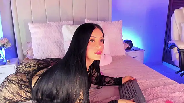 Alannawolff online show from July 12, 12:45 am
