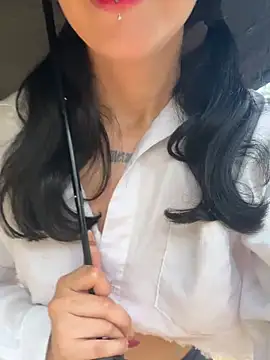 is petite online show from June 24, 6:29 pm