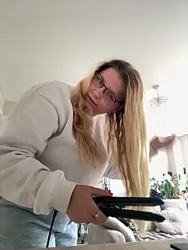 LucieLouBabe online show from June 15, 12:18 pm