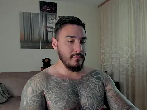 Snapshot of Gymdominus chatting on May 23, 7:35 am Gymdominus online show from May 23, 7:35 am