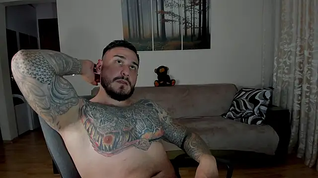 Snapshot of Gymdominus chatting on May 31, 6:09 pm Gymdominus online show from May 31, 6:09 pm