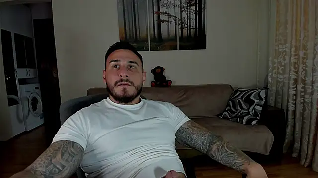 Snapshot of Gymdominus chatting on June 2, 12:29 pm Gymdominus online show from June 2, 12:29 pm