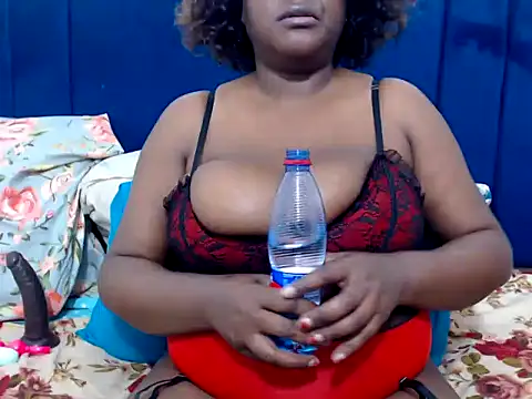 BustyChoc89 online show from June 15, 6:21 pm