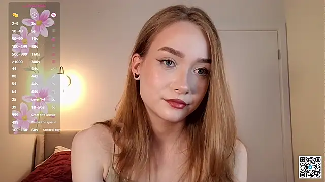 CassieVale online show from June 15, 9:39 pm