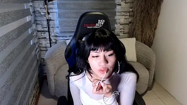 Snapshot of sky_vg chatting on June 20, 11:57 am sky vg online show from June 20, 11:57 am