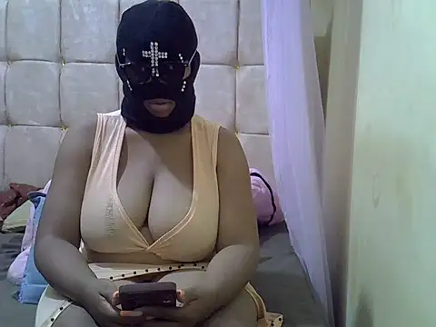 Cutestebonyy online show from June 29, 4:19 am