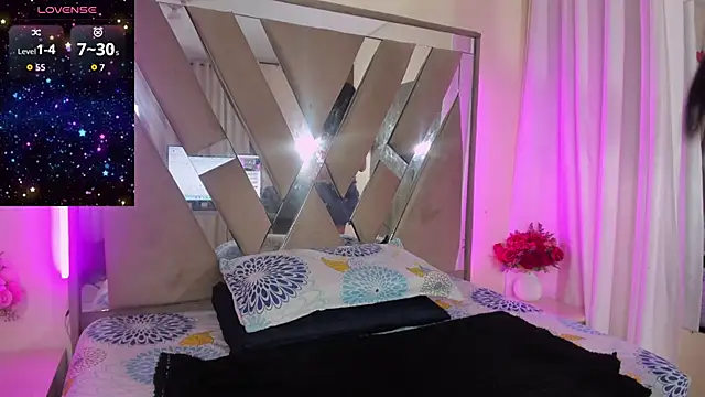 Snapshot of casey_lorens chatting on June 2, 3:41 am casey lorens online show from June 2, 3:41 am