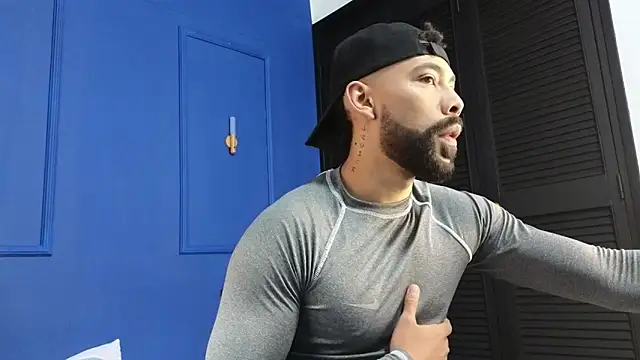 Blade millerr online show from June 13, 12:14 pm