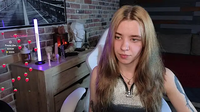 eva swetty online show from June 11, 9:24 pm