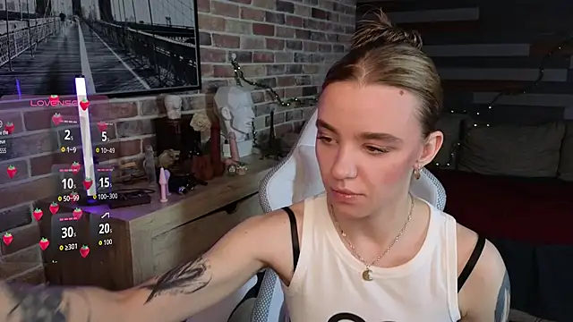 eva swetty online show from June 14, 9:06 pm