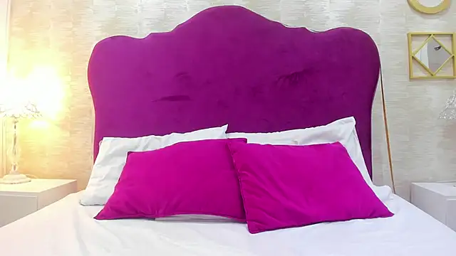 AlexaGill online show from June 15, 11:56 am
