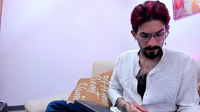 Snapshot of Jonathan_Soto chatting on June 3, 3:31 am Jonathan Soto online show from June 3, 3:31 am