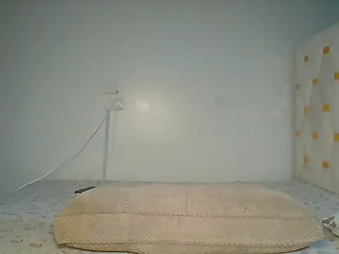 Snapshot of Im_lolah chatting on June 15, 4:36 am Im lolah online show from June 15, 4:36 am