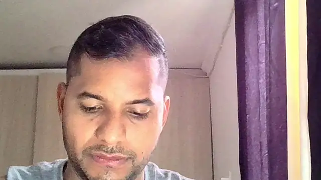 Snapshot of Bruno_vip chatting on June 13, 3:43 pm Bruno vip online show from June 13, 3:43 pm