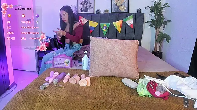 Ariana lee19 online show from July 17, 8:46 pm