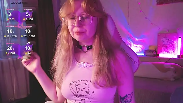 Snapshot of henby_streamss chatting on June 8, 7:25 pm henby streamss online show from June 8, 7:25 pm