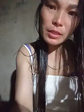 Snapshot of Heryy_xx chatting on June 4, 12:22 pm Heryy xx online show from June 4, 12:22 pm