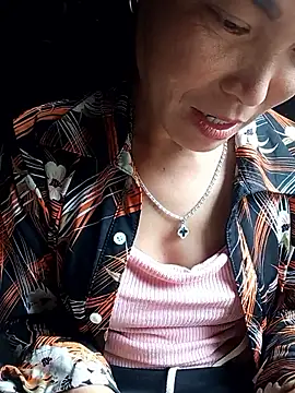 Snapshot of Heryy_xx chatting on June 9, 5:19 am Heryy xx online show from June 9, 5:19 am