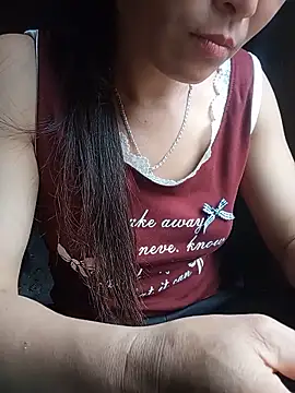 Snapshot of Heryy_xx chatting on June 14, 2:24 am Heryy xx online show from June 14, 2:24 am