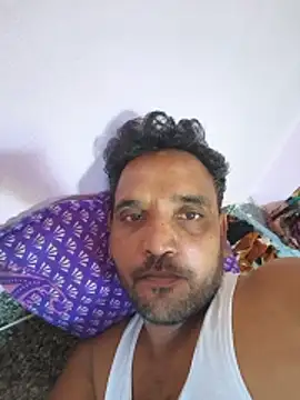 Snapshot of praveen19870 chatting on May 31, 10:44 am praveen19870 online show from May 31, 10:44 am