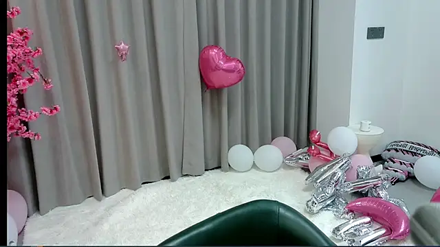 Snapshot of yan-0705 chatting on June 3, 11:13 am yan-0705 online show from June 3, 11:13 am