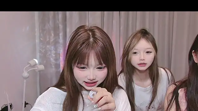 yan-0705 online show from July 12, 2:19 pm
