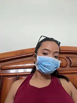 Snapshot of livia_dolls chatting on June 1, 10:50 am livia dolls online show from June 1, 10:50 am