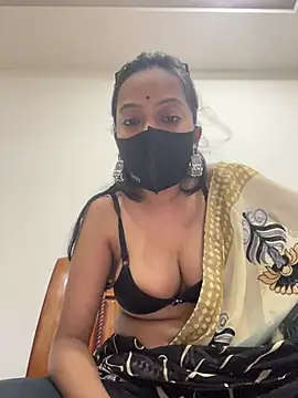 Snapshot of livia_dolls chatting on June 11, 7:23 pm livia dolls online show from June 11, 7:23 pm