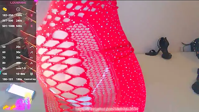 Mathilda3534 online show from June 15, 1:24 pm