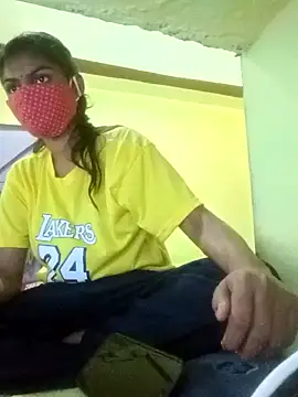 Snapshot of naughty-nishaa chatting on June 14, 6:37 am naughty-nishaa online show from June 14, 6:37 am
