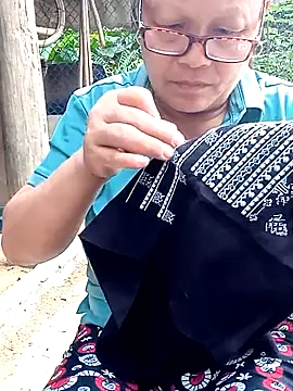 Snapshot of Bong_sexy chatting on June 11, 9:29 am Bong sexy online show from June 11, 9:29 am
