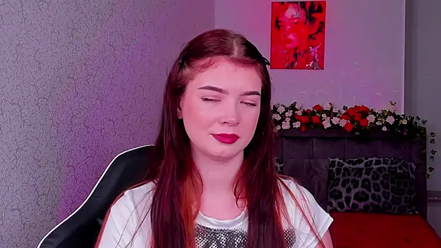 MelissaMay   online show from June 10, 10:08 pm