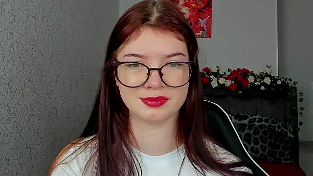 MelissaMay   online show from June 11, 10:41 pm