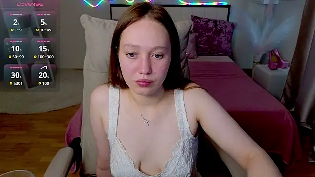 Snapshot of TinaShelton chatting on June 10, 12:48 pm TinaShelton online show from June 10, 12:48 pm