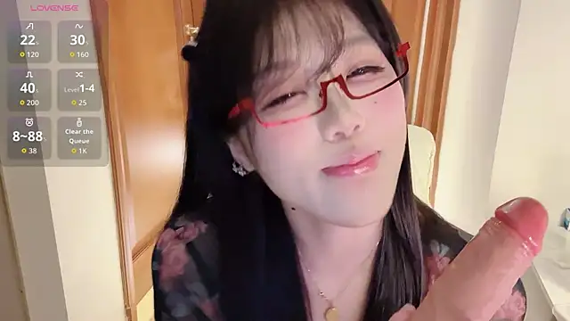 April UU online show from July 9, 11:36 am