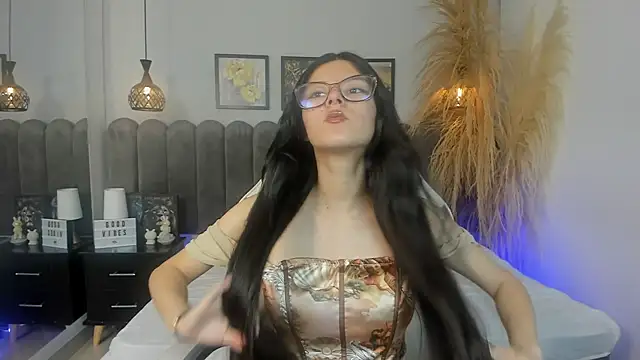 Snapshot of amber_hill__ chatting on May 28, 12:13 pm amber hill online show from May 28, 12:13 pm
