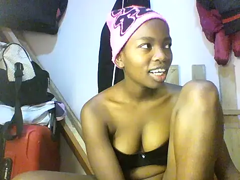 aliana082169 online show from June 9, 6:36 am