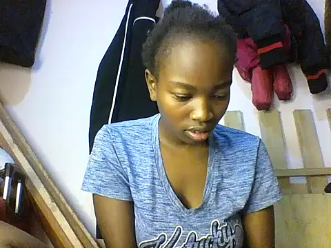aliana082169 online show from June 10, 9:19 am