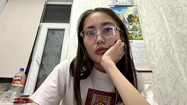 VickieTrudo online show from June 5, 9:09 pm