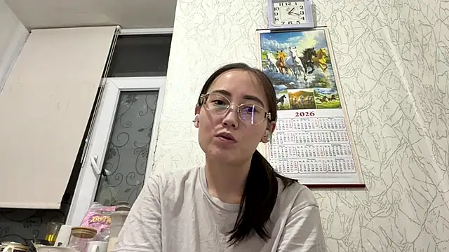 VickieTrudo online show from June 8, 8:20 pm